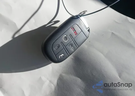 2019 Jeep Cherokee Trailhawk Elite 4X4 from USA, damaged, VIN 1C4PJMBX6KD227735